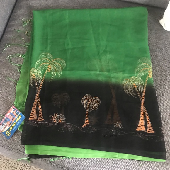 Banana Moon LULULEMON Tropical Collection Scarf - Picture 2 of 5